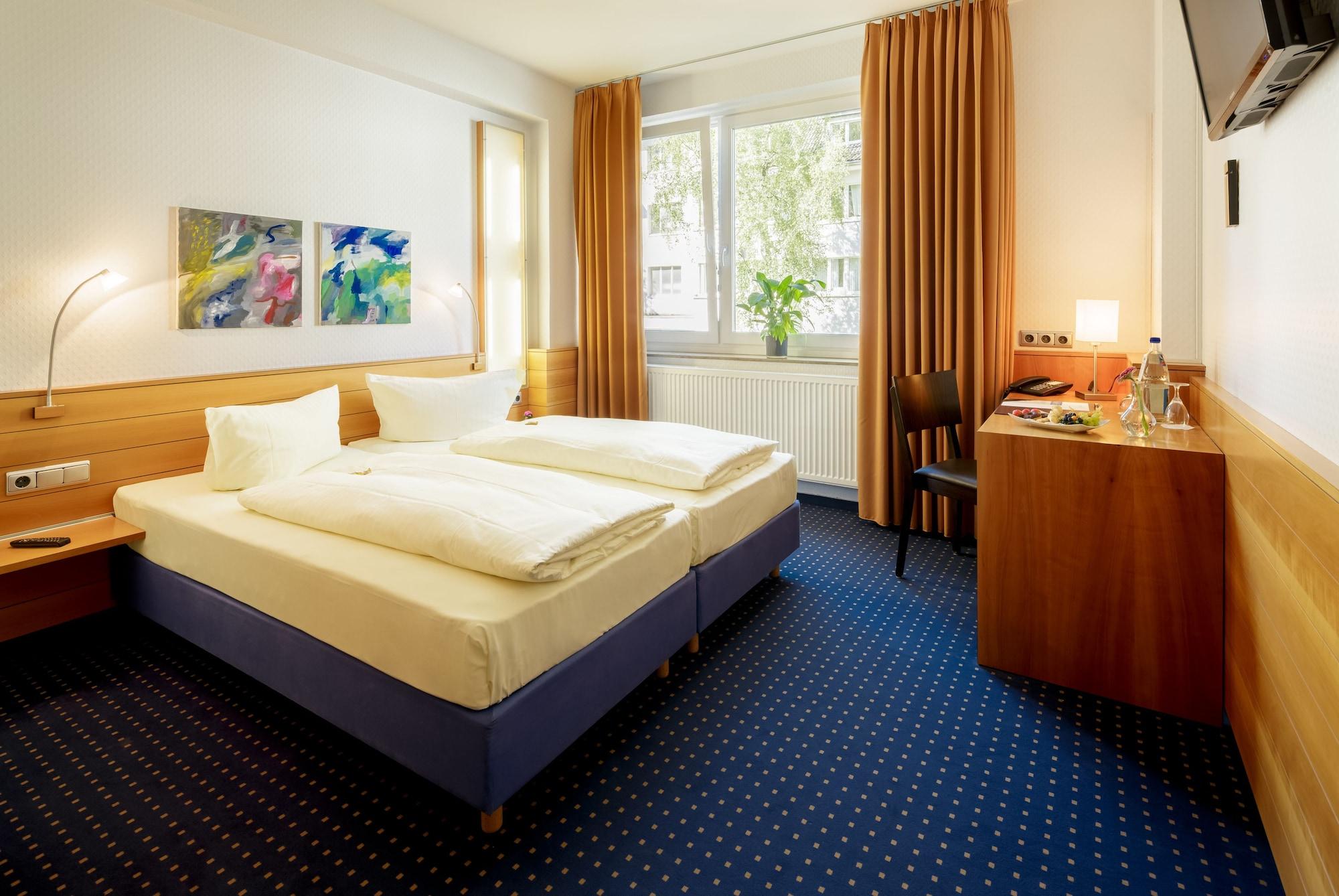 Messehotel Koeln-Deutz Exterior photo